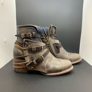 Free Bird by Steve Crue boots